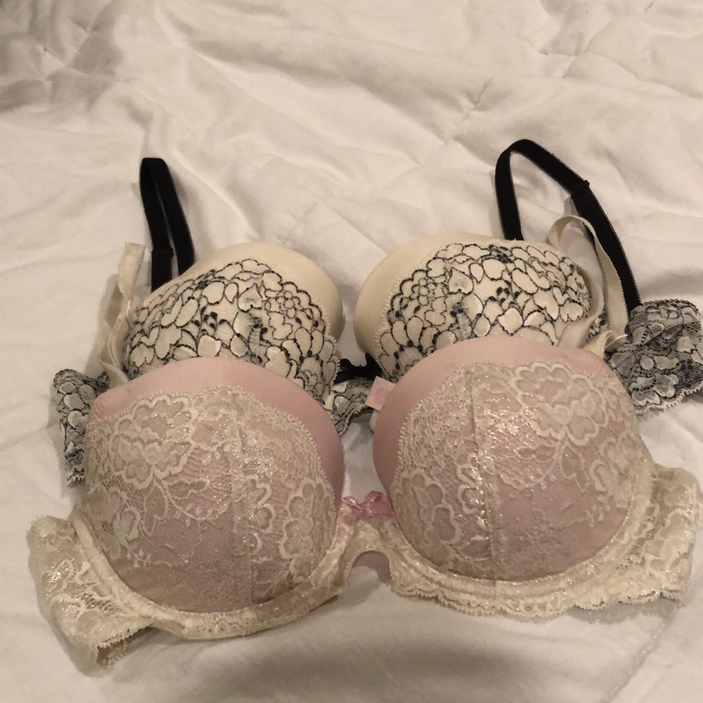 Victoria’s Secret Lace Bra Bundle (both size 32D)